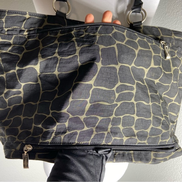 Baggallini Shoulder Bag Purse Giraffe Print - Picture 3 of 12